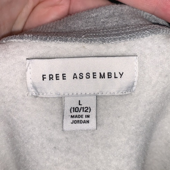 Free Assembly grey sweater with faux denim undershirt - Picture 5 of 5